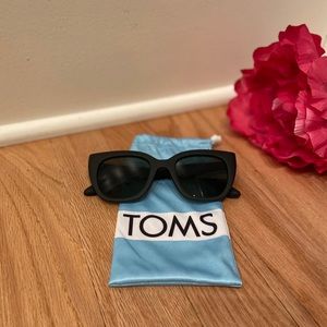 TOMS “Sydney” Sunglasses